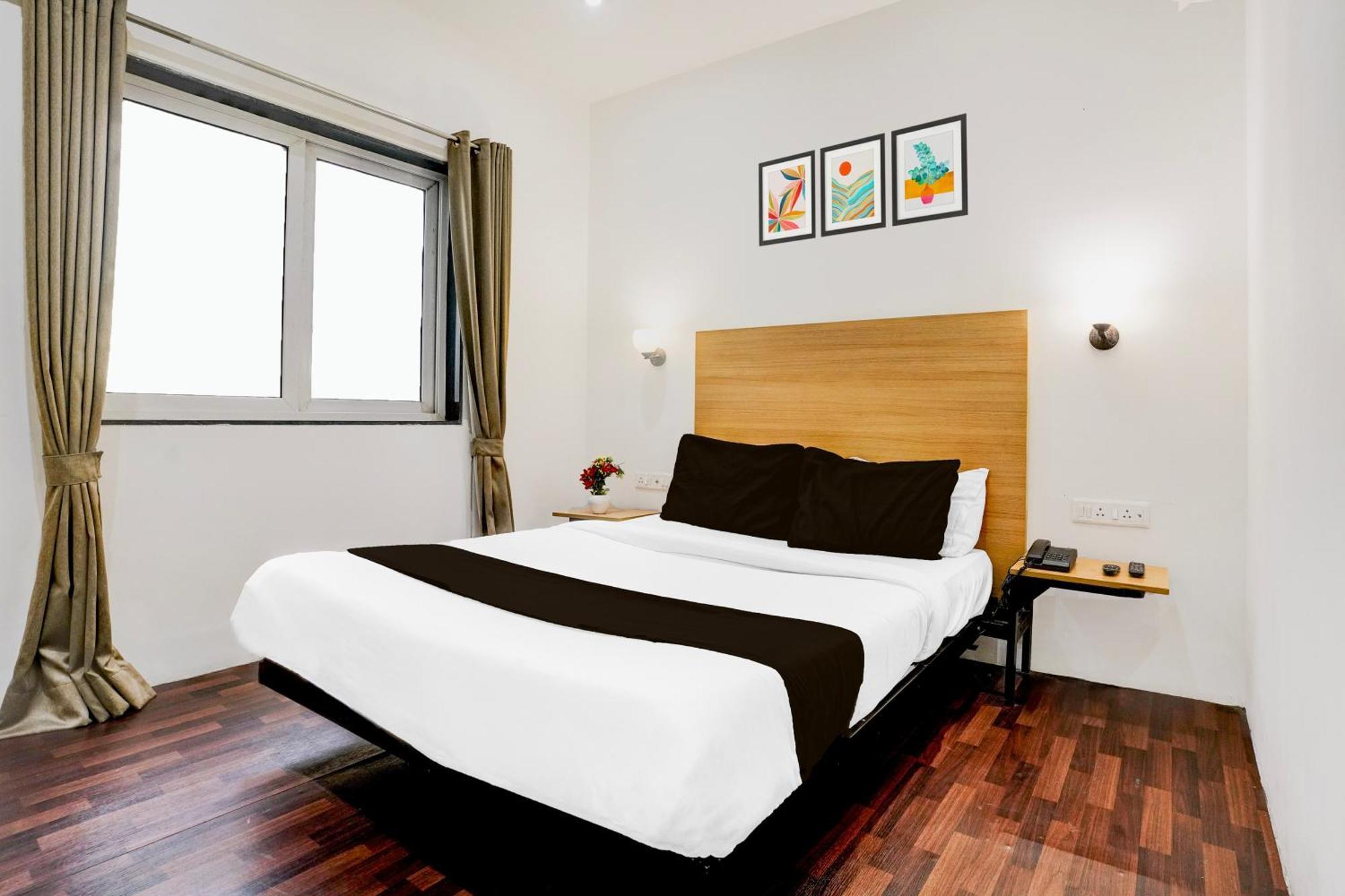 Super Townhouse Pbg Mall Vashi Turambhe Exteriér fotografie